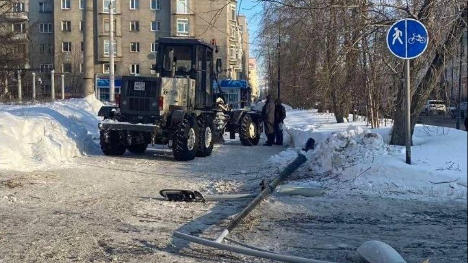 Почти час полыхал огонь в Ёнском - Мурманское Информационное агентство  СеверПост.ru