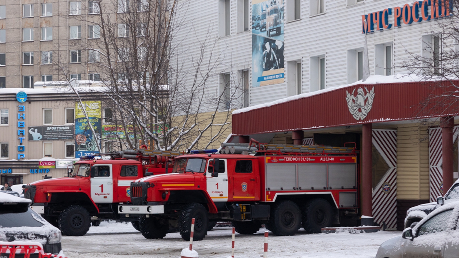 Спасатели с помощью подводной камеры обнаружили снегоход погибших мурманчан  - Мурманское Информационное агентство СеверПост.ru