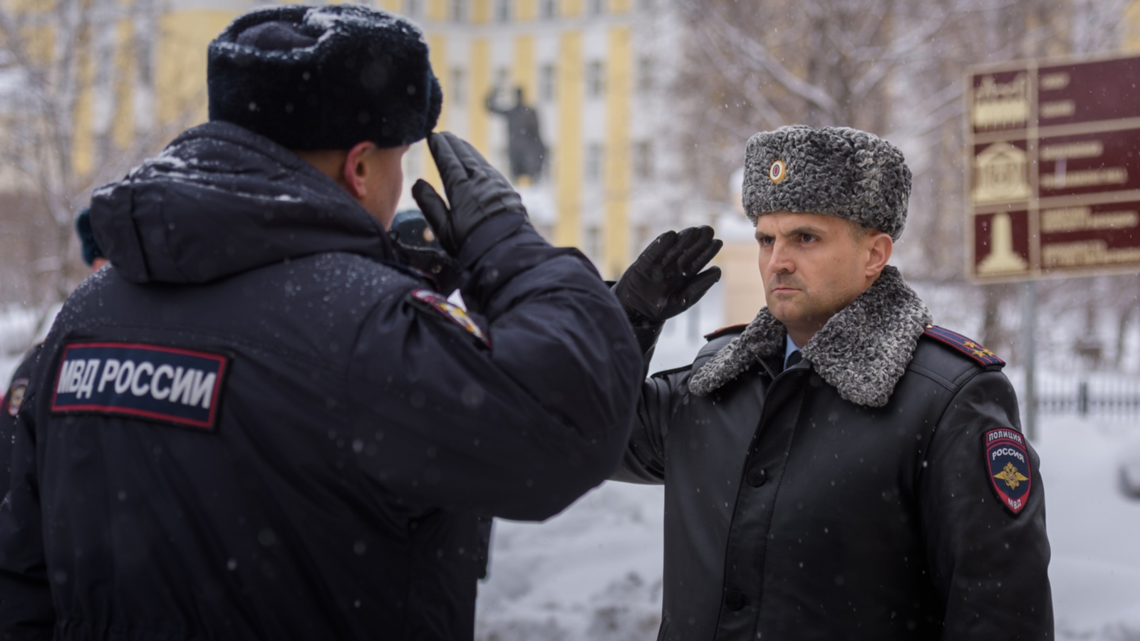 В Мурманской области не хватает почти тысячи полицейских - Мурманское  Информационное агентство СеверПост.ru