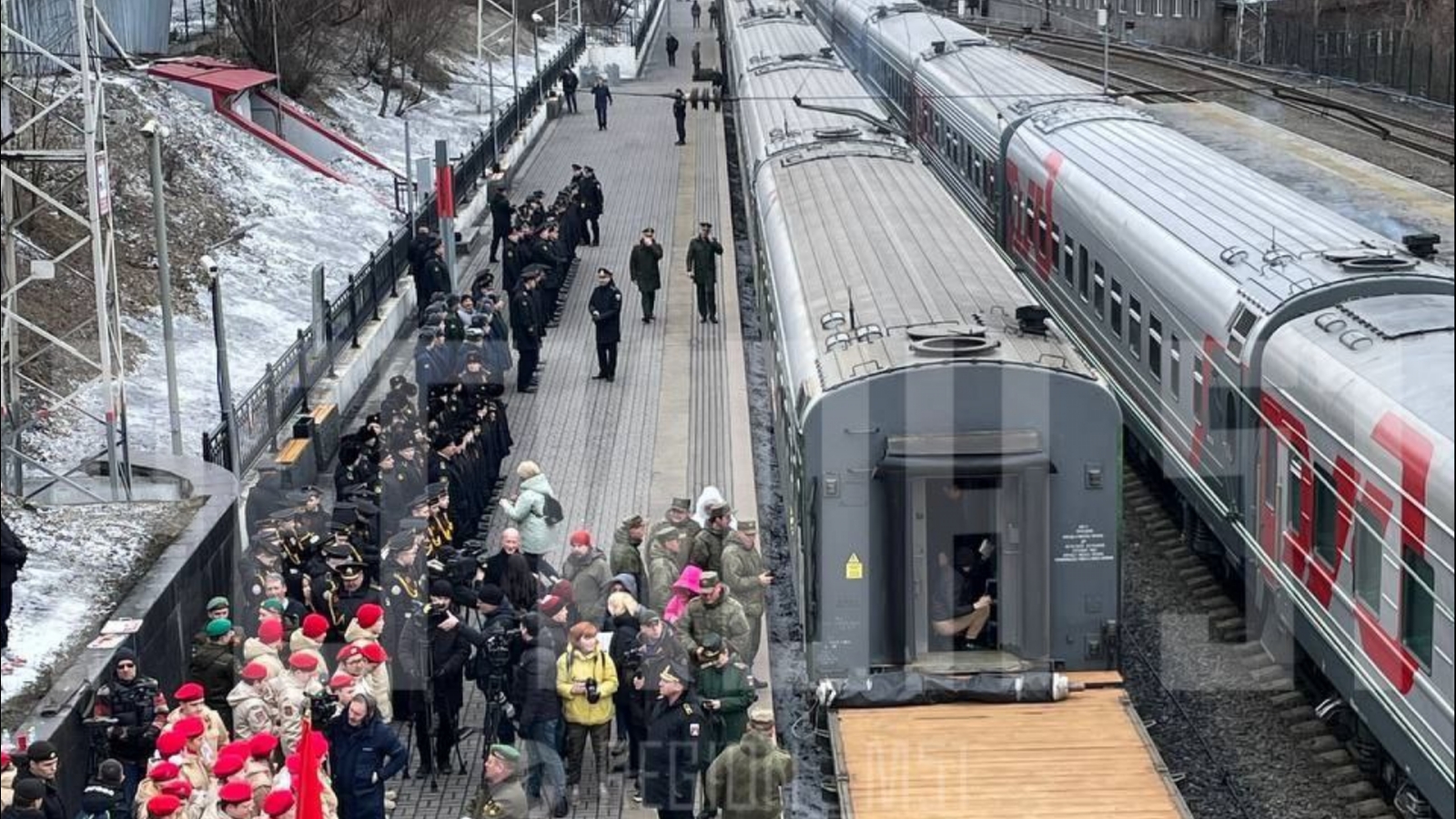 Отремонтированная дорога в Мурманске продержалась меньше двух дней -  Мурманское Информационное агентство СеверПост.ru